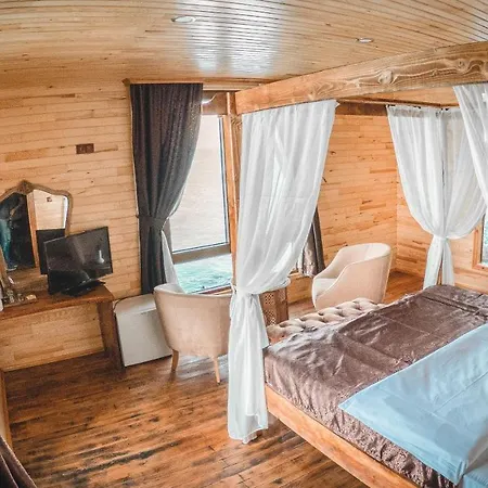 Dora Butik Otel Arakli Экстерьер фото