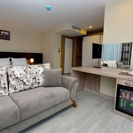 Dora Butik Otel Arakli Экстерьер фото